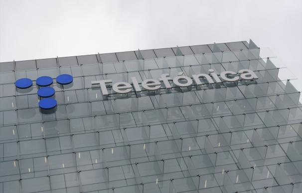 Telefónica lanza una oferta de recompra de bonos en efectivo por casi 460 millones
