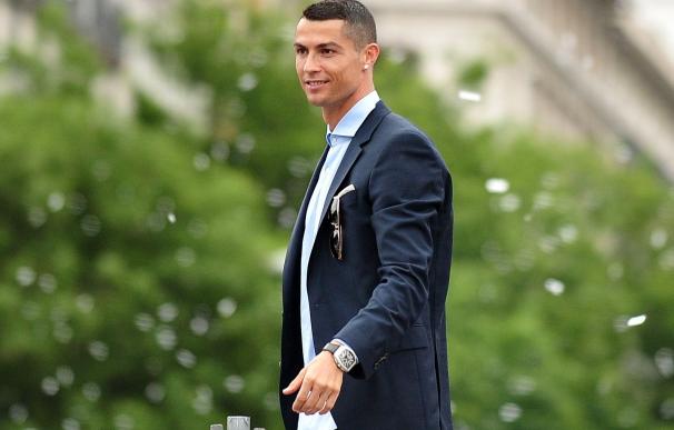 Sueldos de 33.000 euros: Cristiano Ronaldo busca trabajadores para su hotel