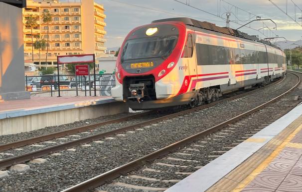 La línea Barcelona-Figueres sufre retrasos por una avería del sistema de señalización