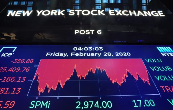 Wall Street cierra en rojo por la mínima y se toma un respiro tras un mes de subidas