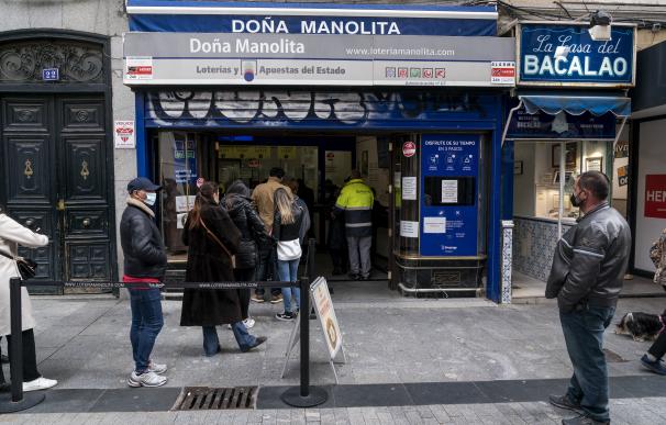 Doña Manolita, de las que más Lotería de Navidad venden de España