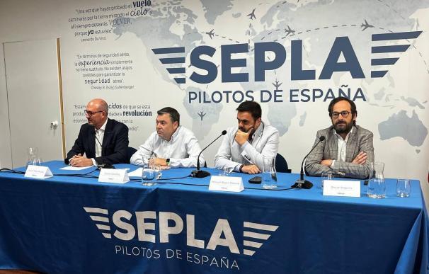 Sepla y USO alertan de 18 despidos improcedentes en la aerolínea Wamos Air