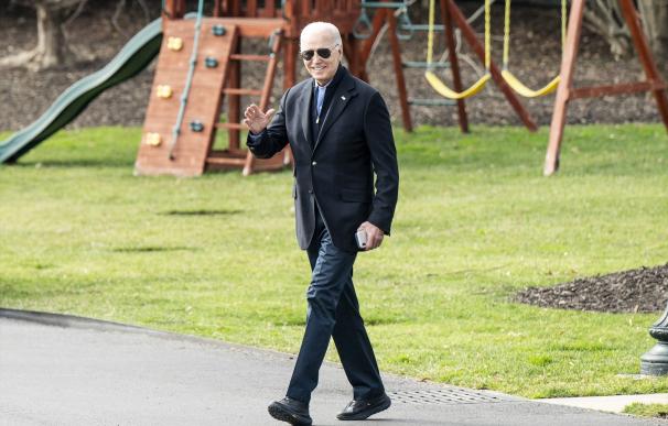 Biden engrasa los motores de su campaña electoral con visitas a pequeños negocios
