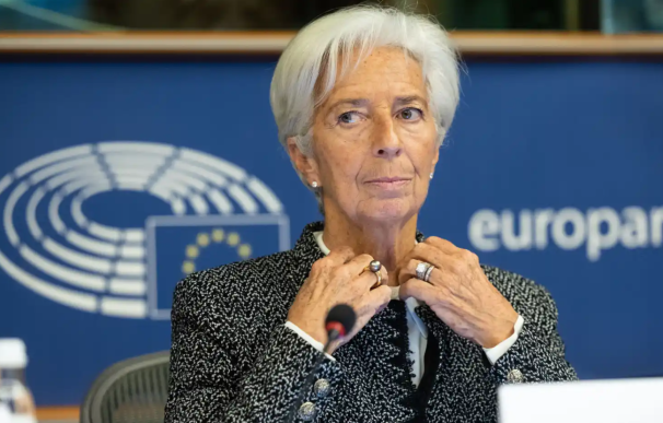 Lagarde ve probable una bajada de los tipos por el BCE para verano