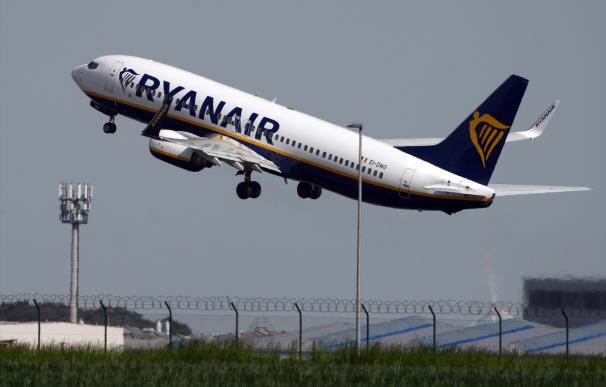 Aena alquila durante 15 años a Ryanair el mayor hangar de Barajas por 8 millones