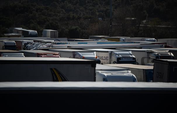 El Gobierno pide a Francia garantizar la seguridad de los camiones españoles