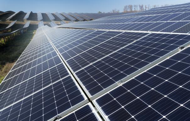 Planta energía solar fotovoltaica