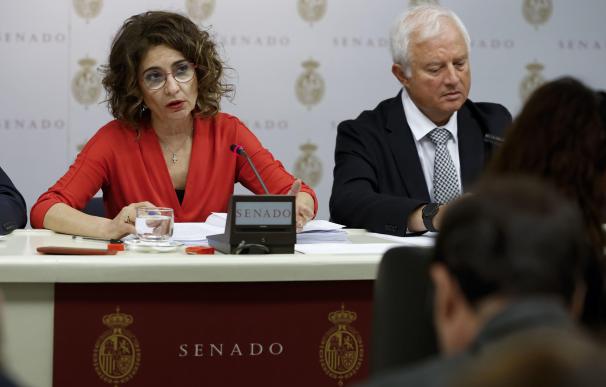 La vicepresidenta primera y ministra de Hacienda, María Jesús Montero, comparece ante la Comisión de Hacienda del Senado
