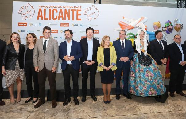 EasyJet abre su nueva base en Alicante