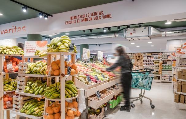 Los supermercados disparan sus precios una media del 38% en apenas tres años