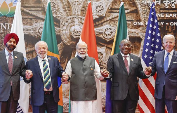 De izquierda a derecha: Ajay Banga (Banco Mundial), Lula da Silva (Brasil), Narendra Modi (India), Cyril Ramaphosa (Sudáfrica) y Joe Biden (EEUU), durante la cumbre del G20 de 2023.