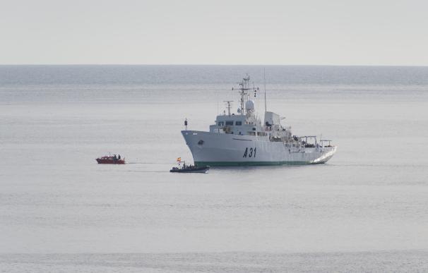 El buque hidrográfico ‘Malaspina’ varado en las proximidades del islote de Es Vedrà, a 27 de abril de 2023, en Ibiza, Islas Baleares