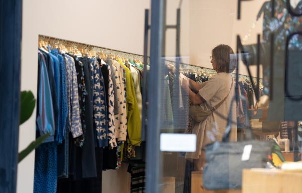 Los márgenes de las tiendas de textil limitan el estirón de las ventas al 3,4%