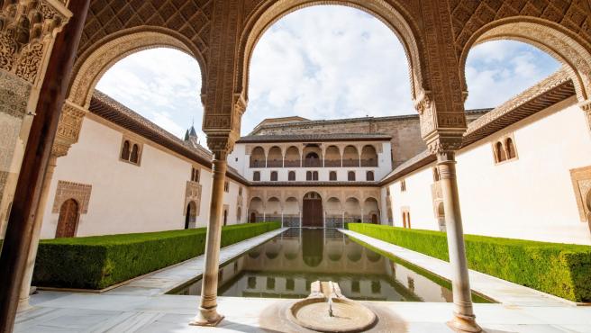 La Alhambra celebra su 'día': de millones de visitantes al silencio de las fuentes