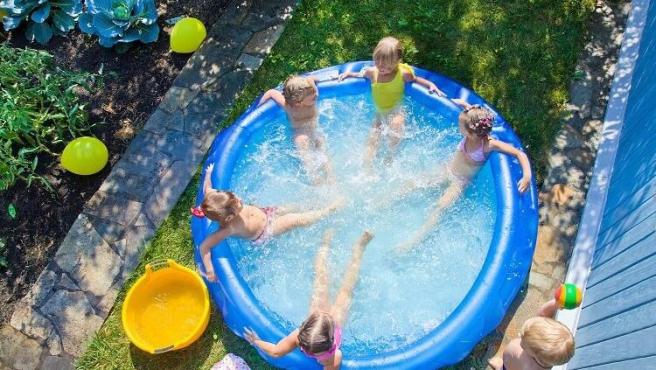 Este es el gran peligro de instalar una piscina hinchable en tu terraza  para este verano - El Periódico