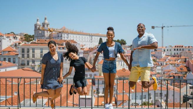 La pareja que se jubiló con 39 años y se mudó a Portugal: así lo han  conseguido