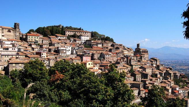 Los 16 municipios de Italia en los que se puede comprar una casa por solo  un euro