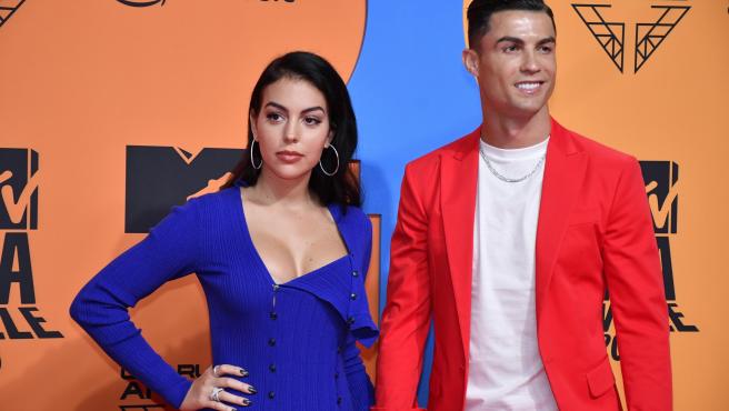 Cristiano Ronaldo 'se viste de Leo Messi' en la gala de los premios MTV en  Sevilla