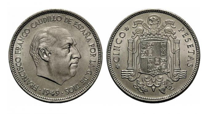Fotografía de una moneda de 5 pesetas de 1949.
