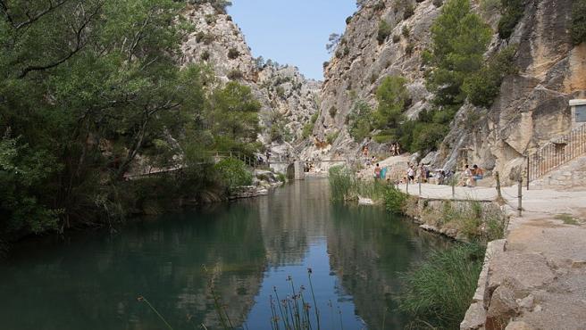 Las piscinas naturales de la Fontcalda en Tarragona.