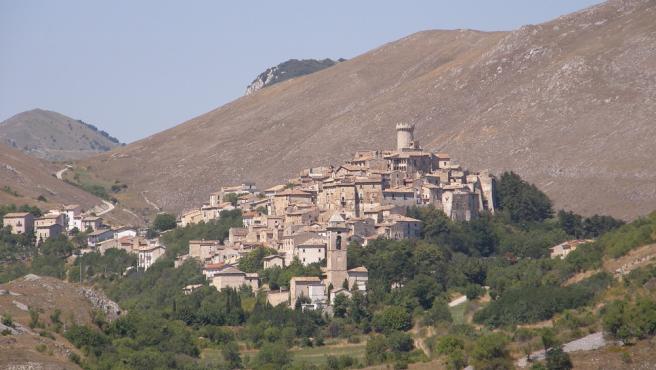 Santo Stefano di Sessanio, pueblo italiano que vende casas a un euro.
