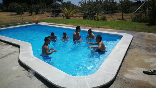 La piscina de una casa de campo en Extremadura.