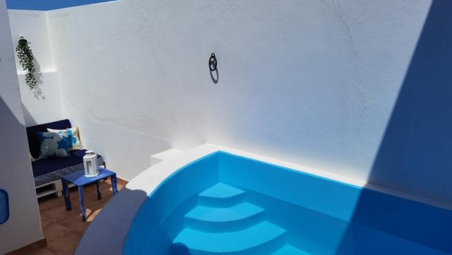 La piscina en la terraza de una casa en Moura (Portugal).