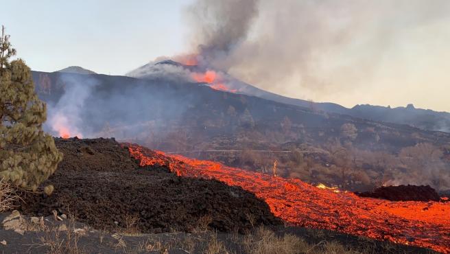 Colada de lava en la isla de La Palma
INVOLCAN
3/10/2021