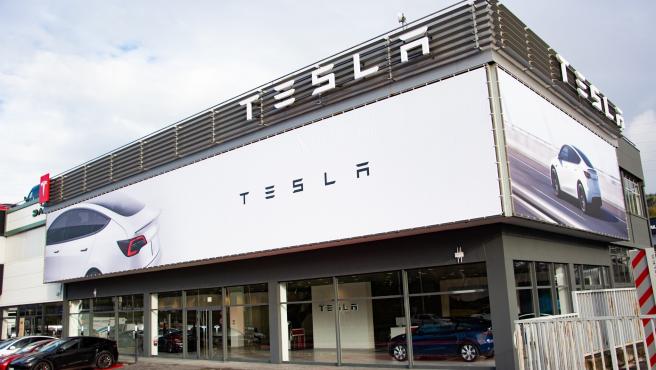 Tesla baja precios en EEUU por sexta vez este año y siembra dudas en sus  cuentas