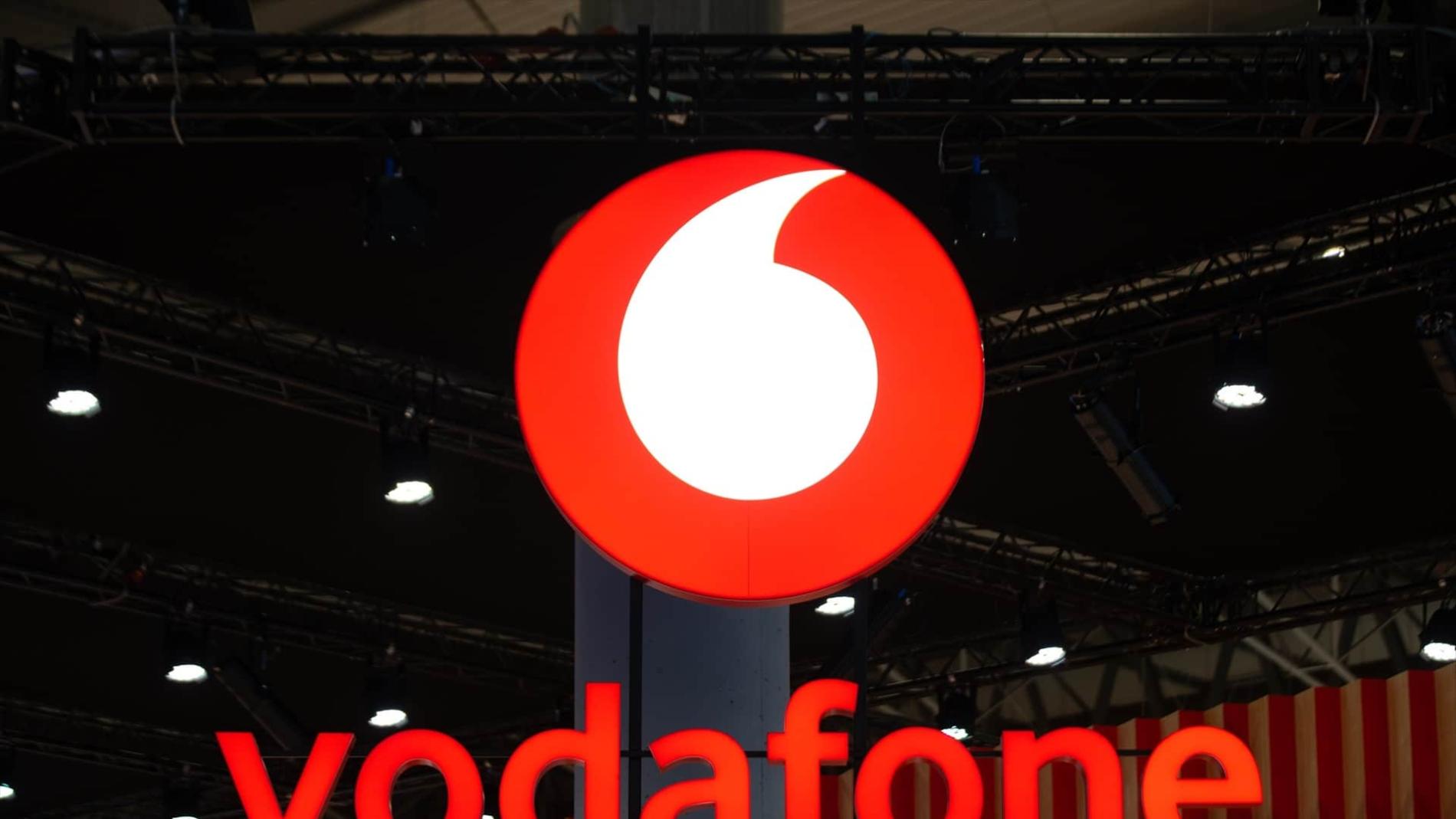 Vodafone retoma la batalla de las telecos y regalará un móvil por una  tarifa de hogar