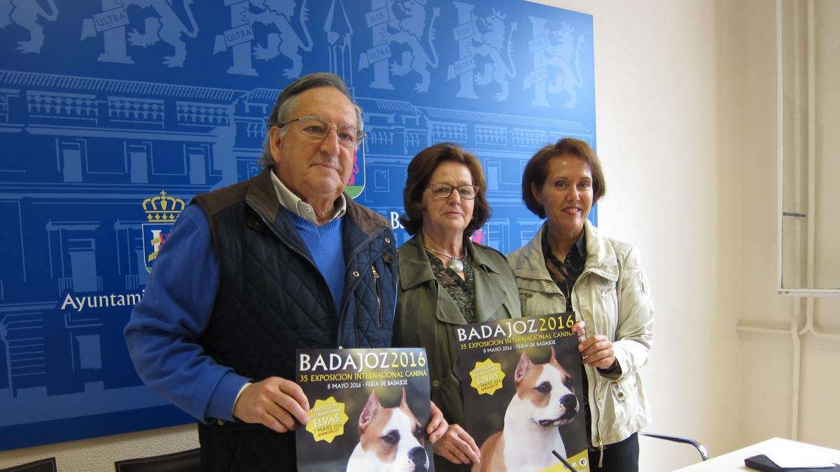 sílaba Provisional orden La XXXV Exposición Internacional Canina de Badajoz reúne a un millar de  perros de 178 razas diferentes