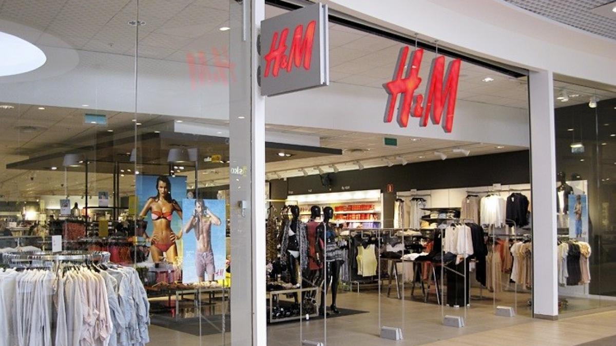 H&M seis de sus en ofrece recolocar a sus 145 trabajadores
